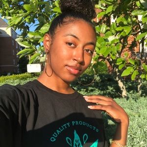 Meet your Posher, Reyna